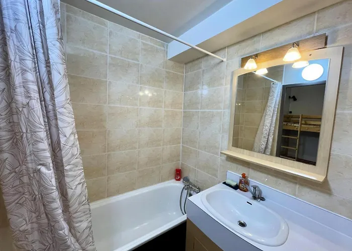 Daire Glaciers - Location: Pour 4 Personnes Avec Balcon Sud Ouest Dans Un Quartier Jeune Et Anime Mae-9085