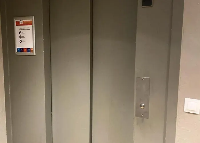 Appartamento Glaciers - Location: Pour 4 Personnes Avec Balcon Sud Ouest Dans Un Quartier Jeune Et Anime Mae-9085 Val Thorens